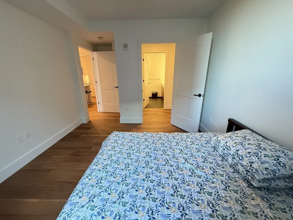 1515 Commonwealth Ave, Brighton