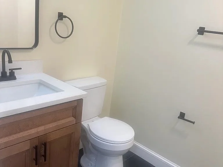 82 Johnson St, Taunton