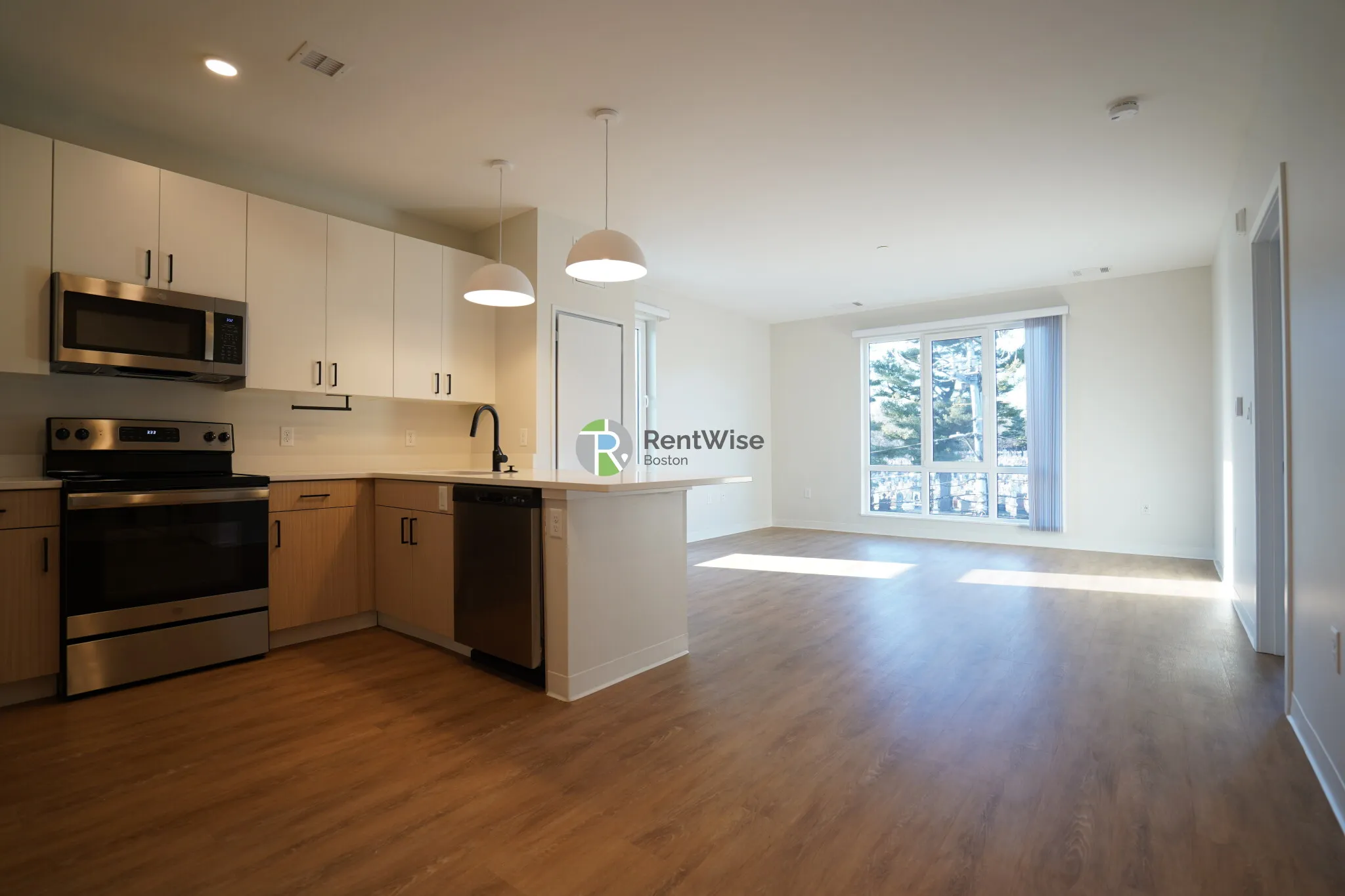 289 Walk Hill St, Roslindale