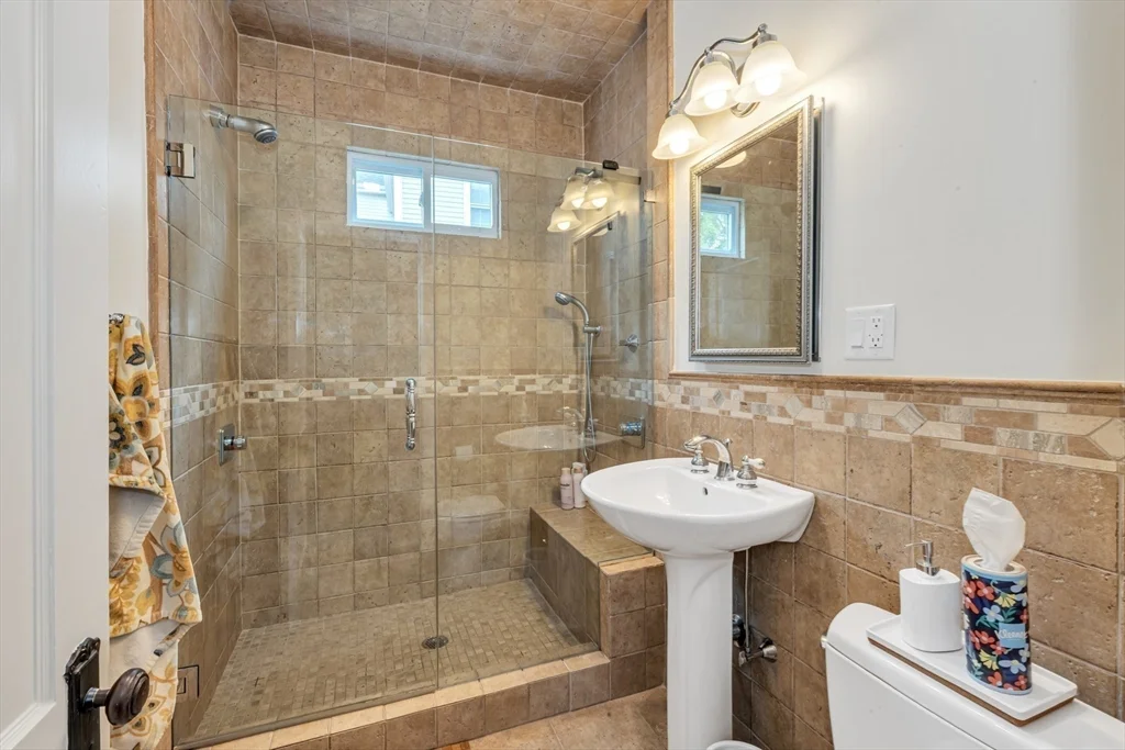248 Roslindale Ave, Roslindale