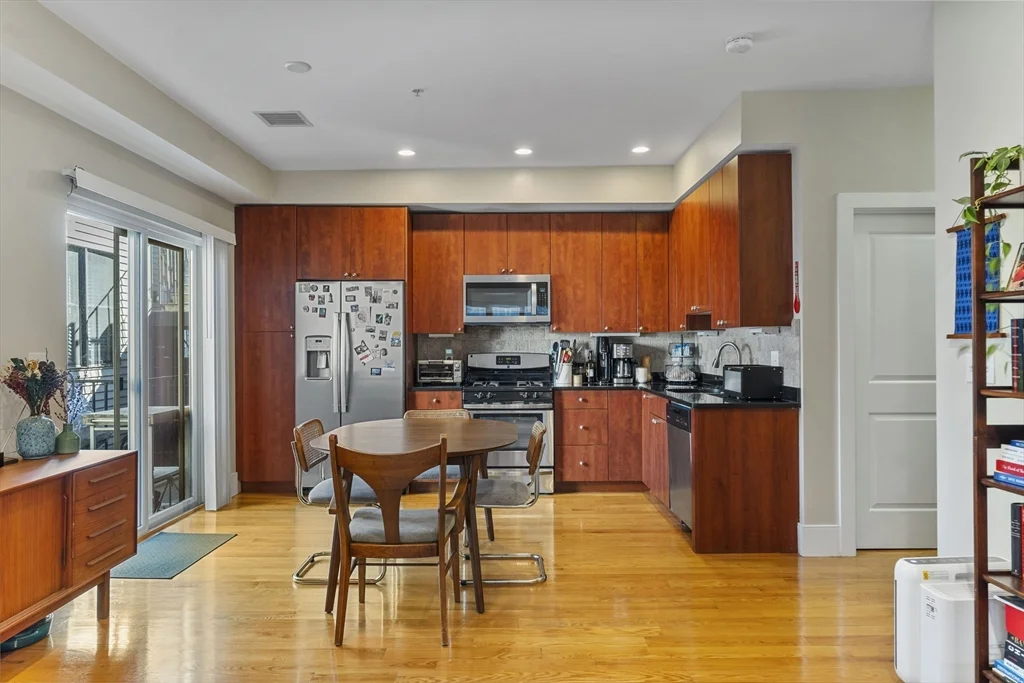 200 Silver St, South Boston