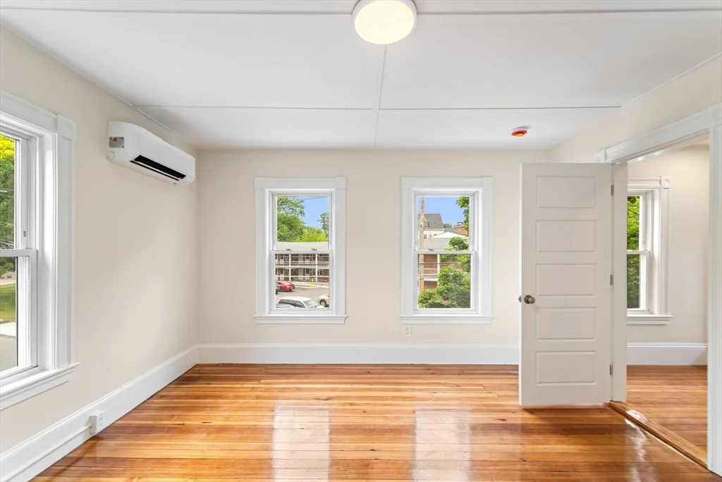 29 Sylvan St, Malden