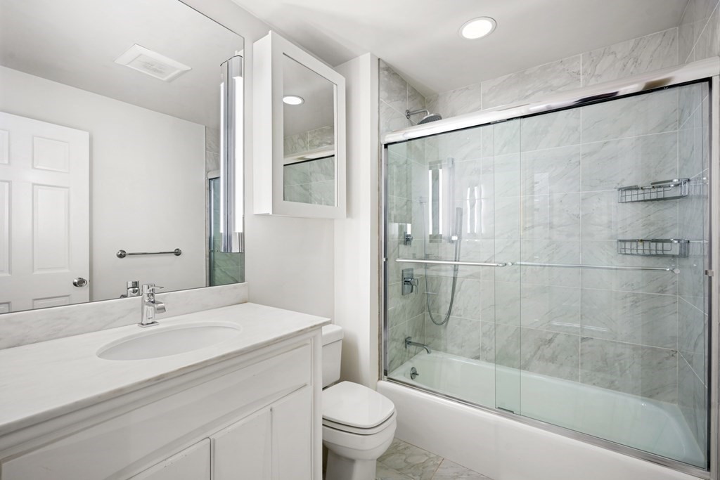 408 Beacon St, Back Bay