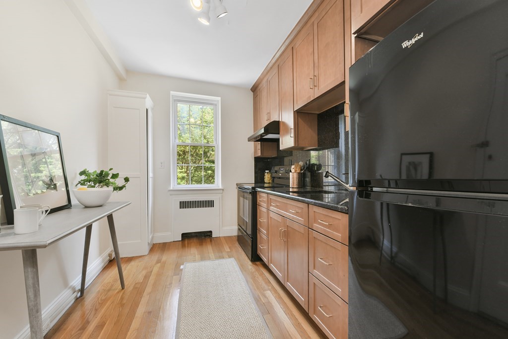 1 bed, 1 bath apartment for rent at 16 Ware St Unit 21, Mid Cambridge — photo 4 of 7