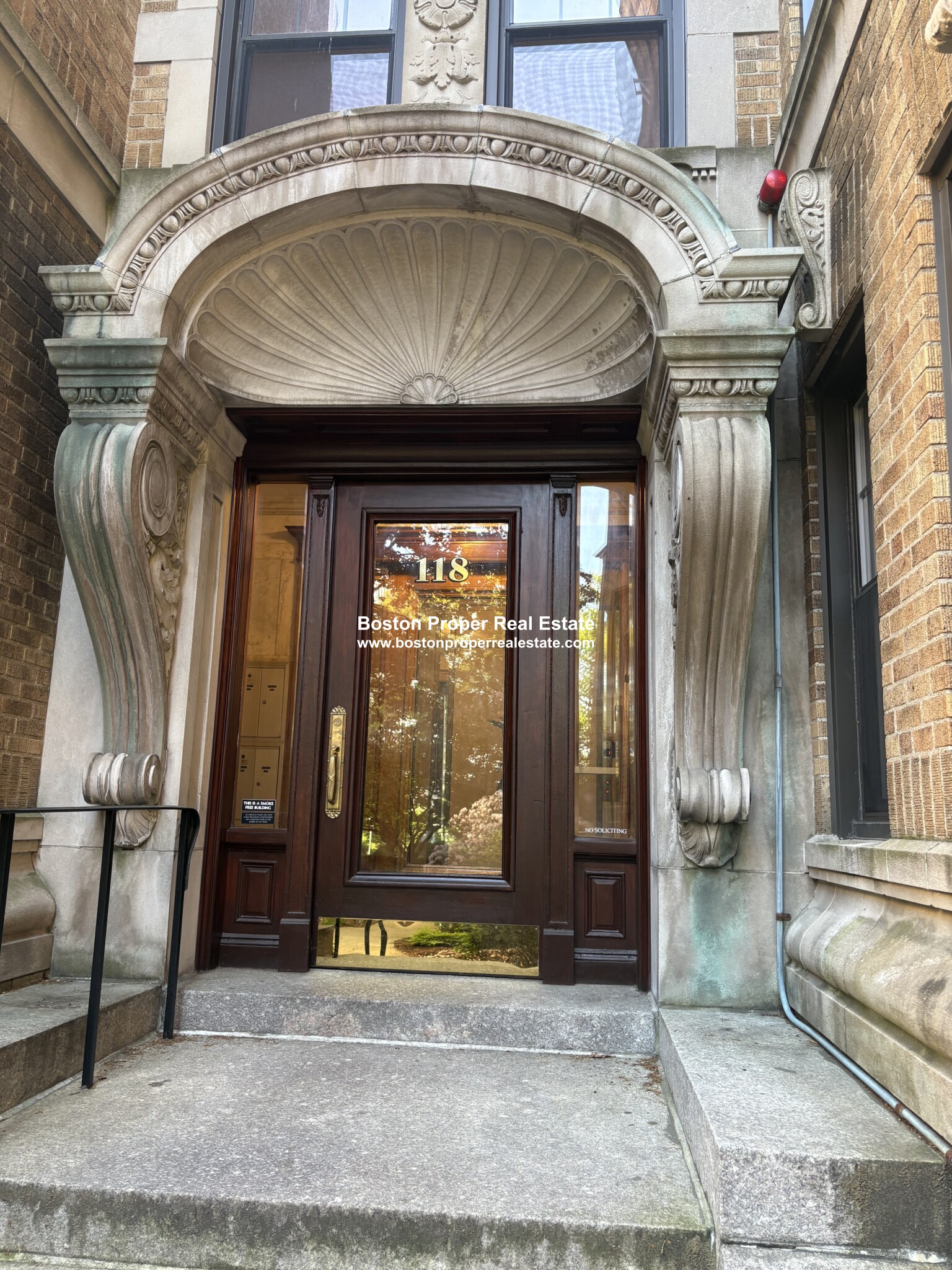 118 Riverway, Longwood