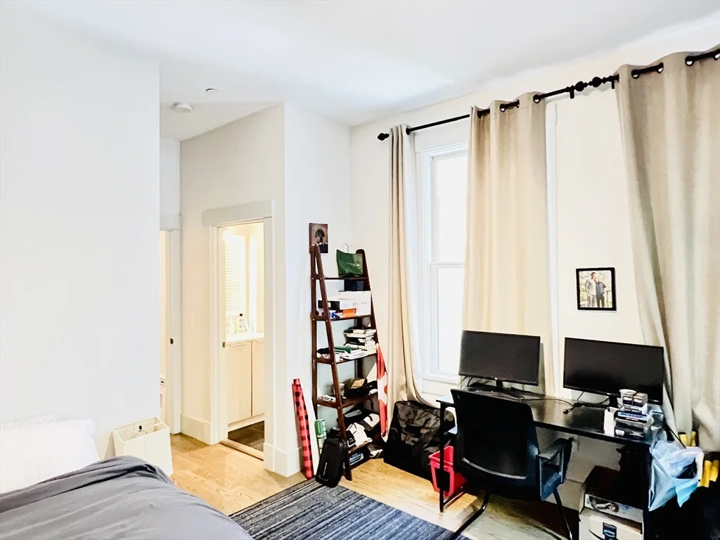 15 Boardman St, Central Square