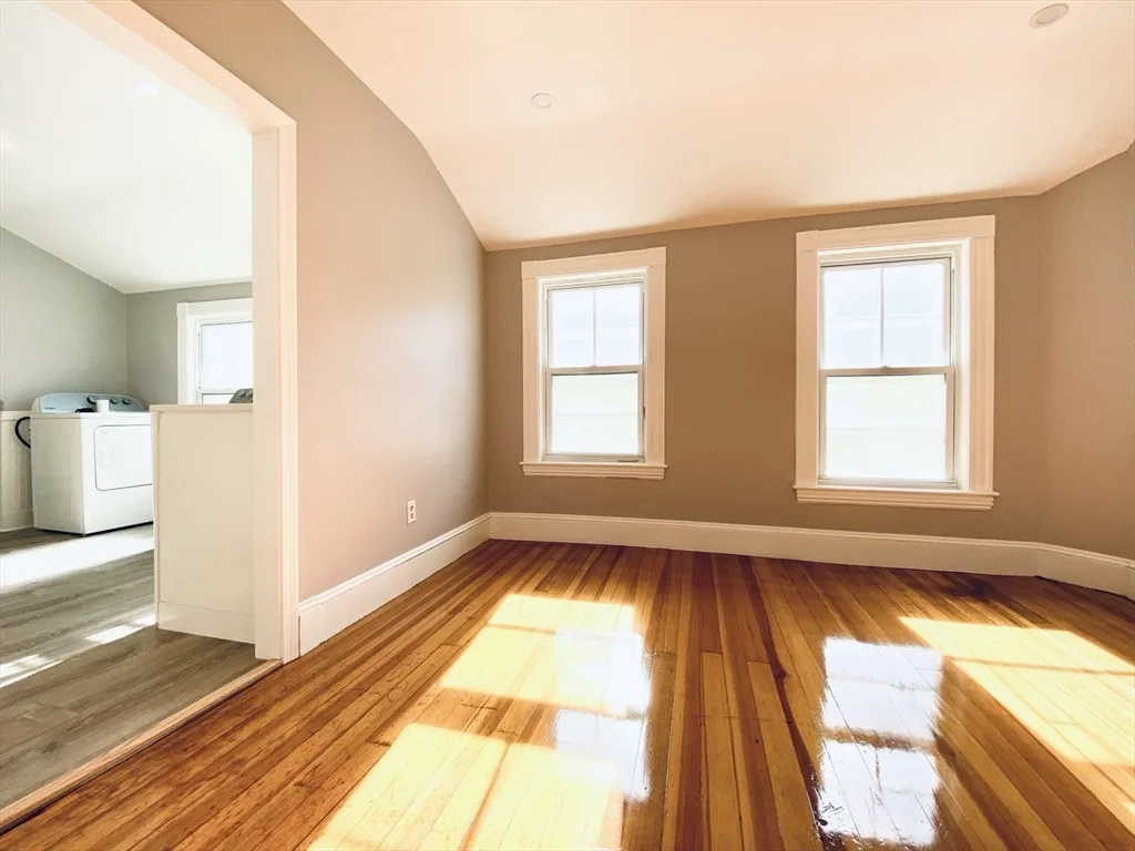 114 White St, Waverley