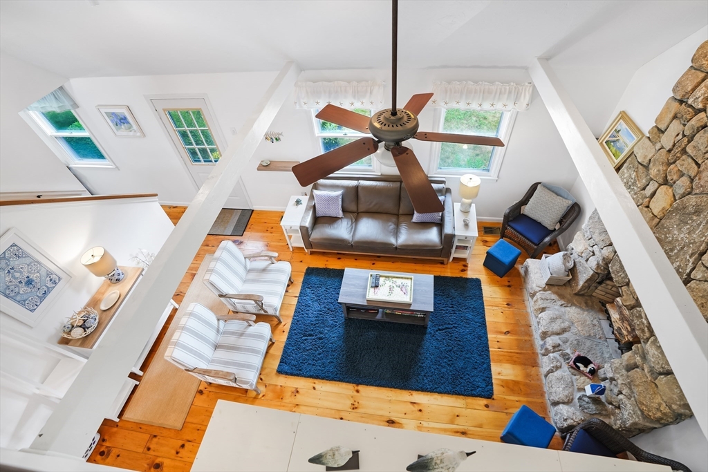 155 Skiff Ave, Tisbury