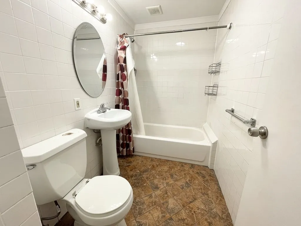 1 Folsom Ave, Mission Hill