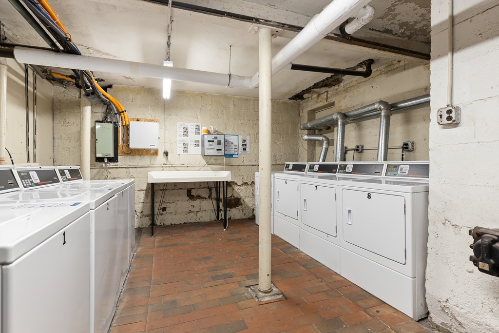 2035 Commonwealth Ave, Brighton