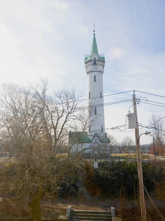 27 Fort Ave, Roxbury