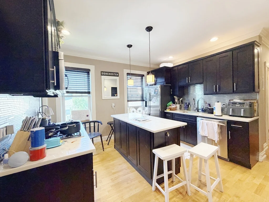 17 Pleasant St, Dorchester