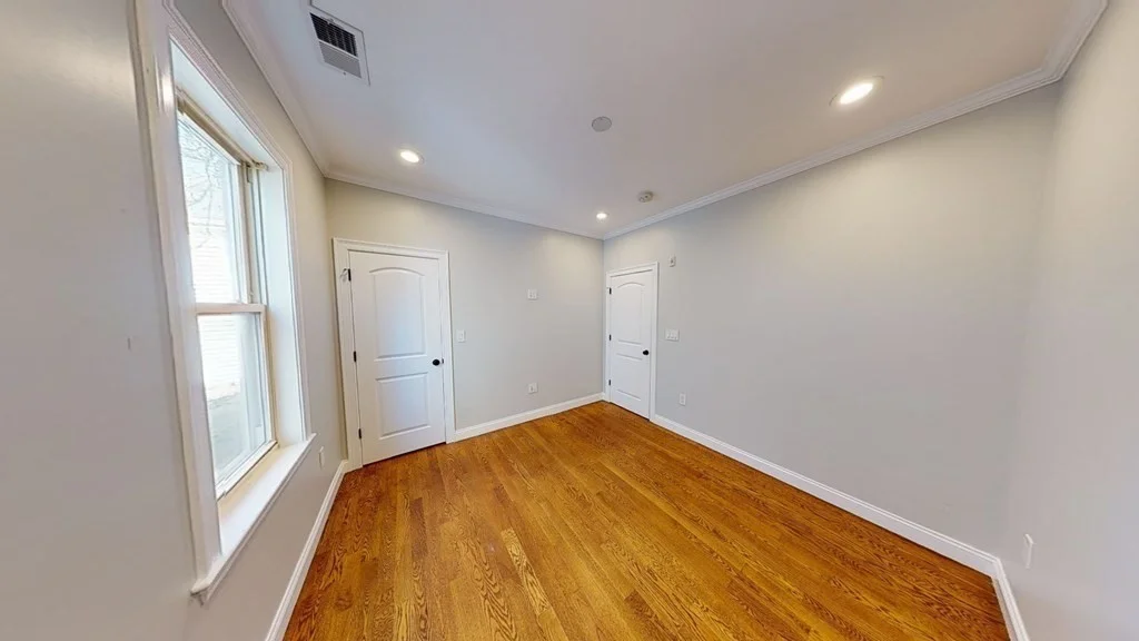 27 Chestnut Ave, Jamaica Plain