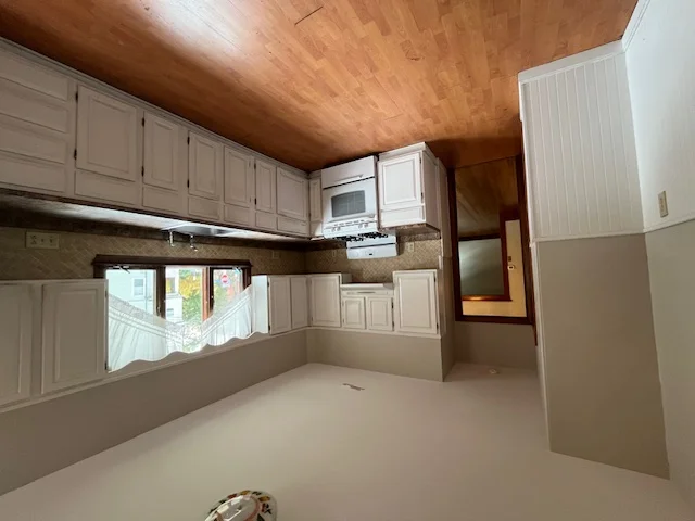 179 Elm St, Davis Square