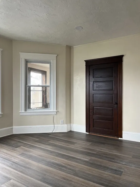 209 Pilgrim Ave, Worcester