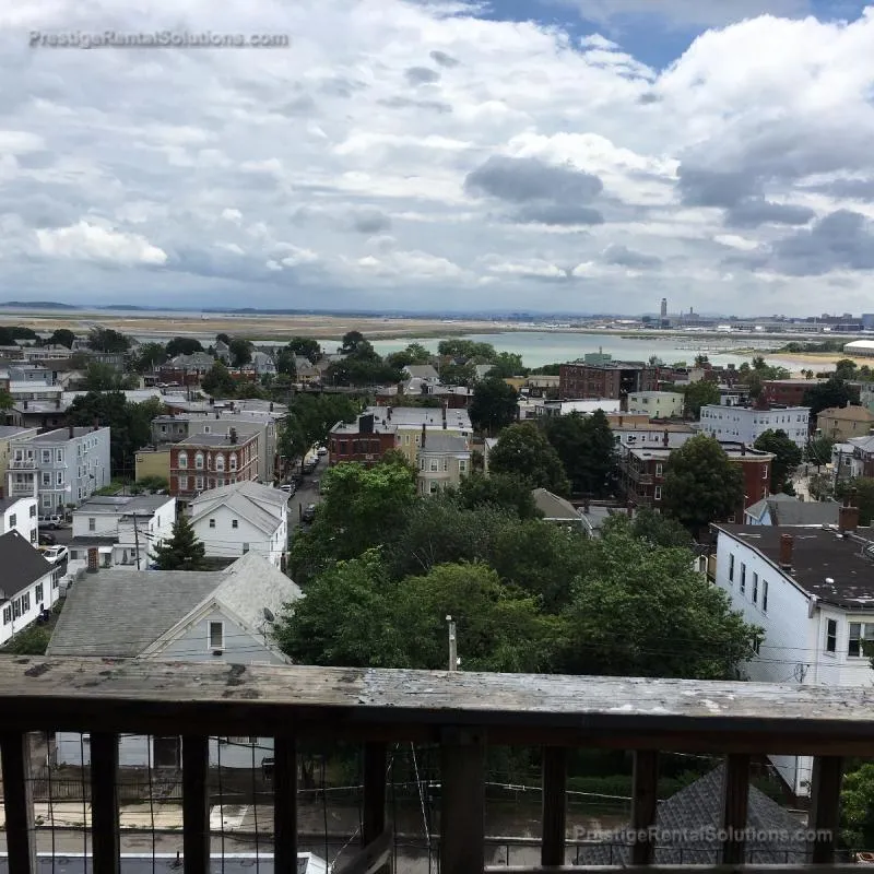 120 Gladstone St, East Boston