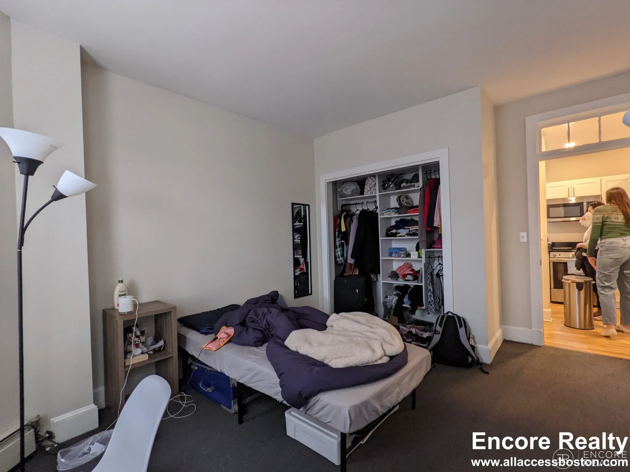 833 Beacon St, Fenway