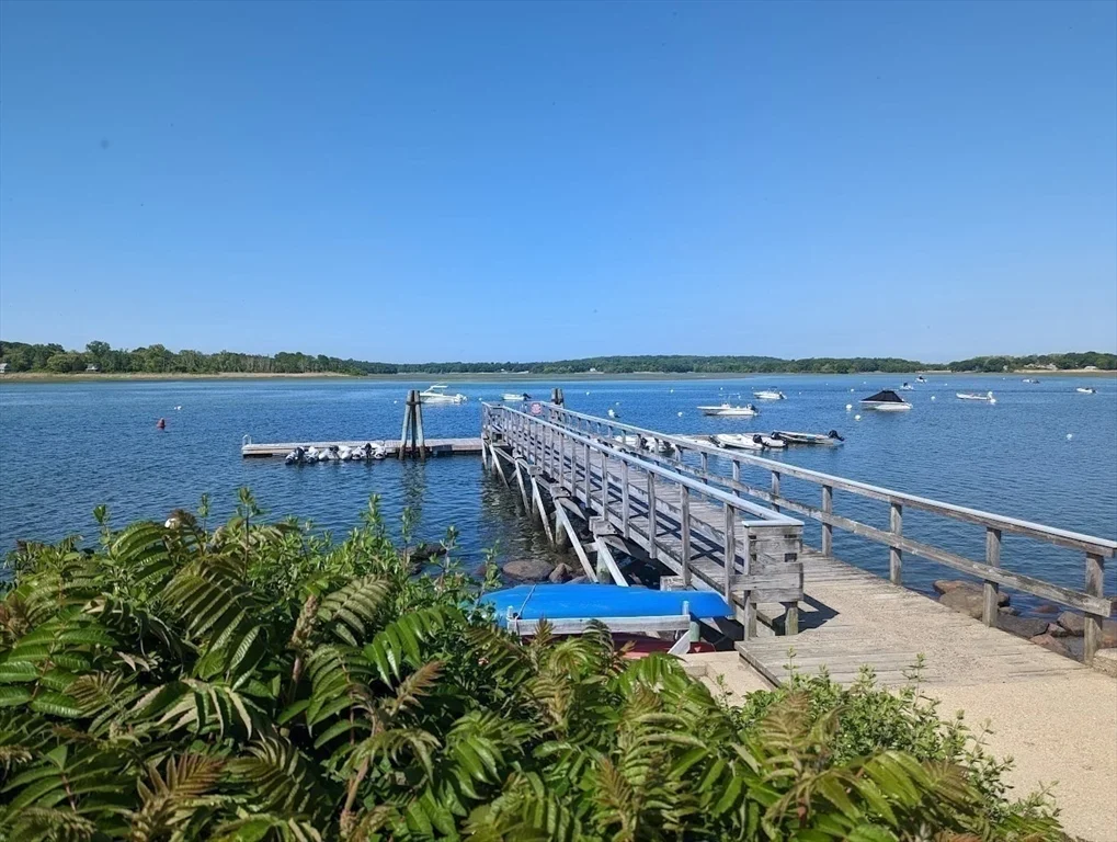 12 Cove Rd, Little Neck