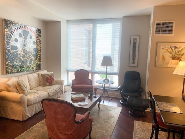 1 Charles St, Back Bay