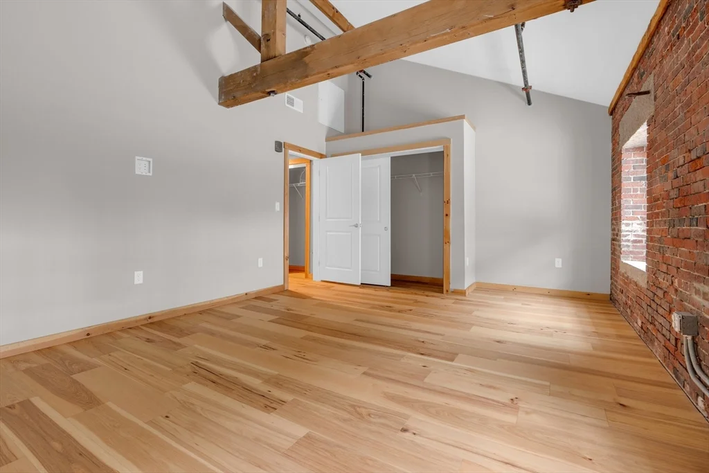 58 13th St, Charlestown