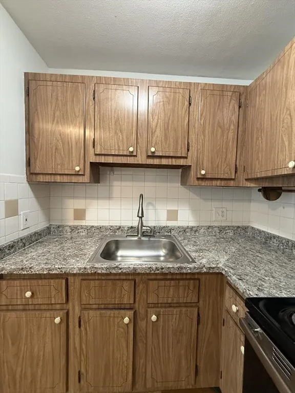 87 Cedar St, Malden