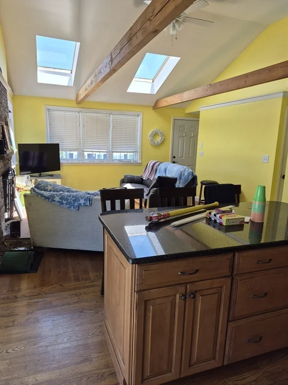 61 Hilltop Ave, Plymouth