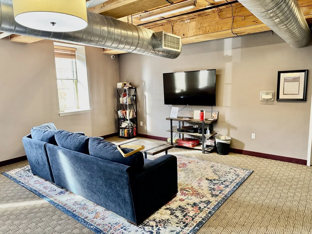 35 Riverwalk Way, Lowell