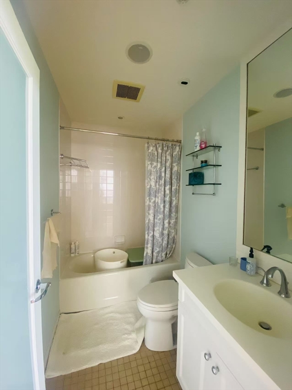 2 Rollins St, Boston