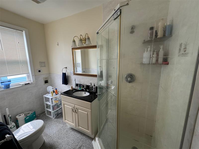 35 Magnus Ave, Ward Two