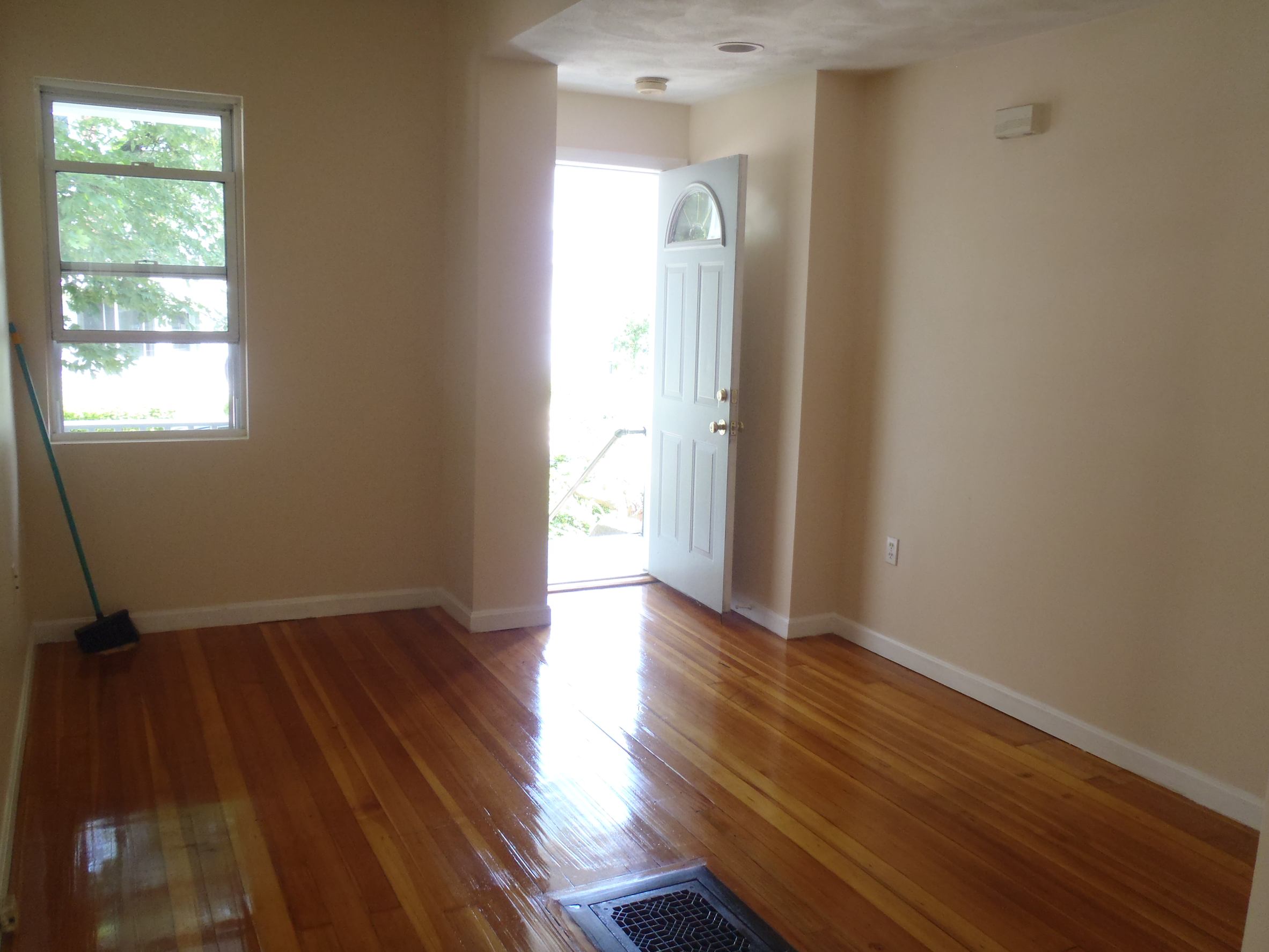2 bed, 1 bath apartment for rent at 11 Bexley Unit 1, Roslindale — photo 3 of 17