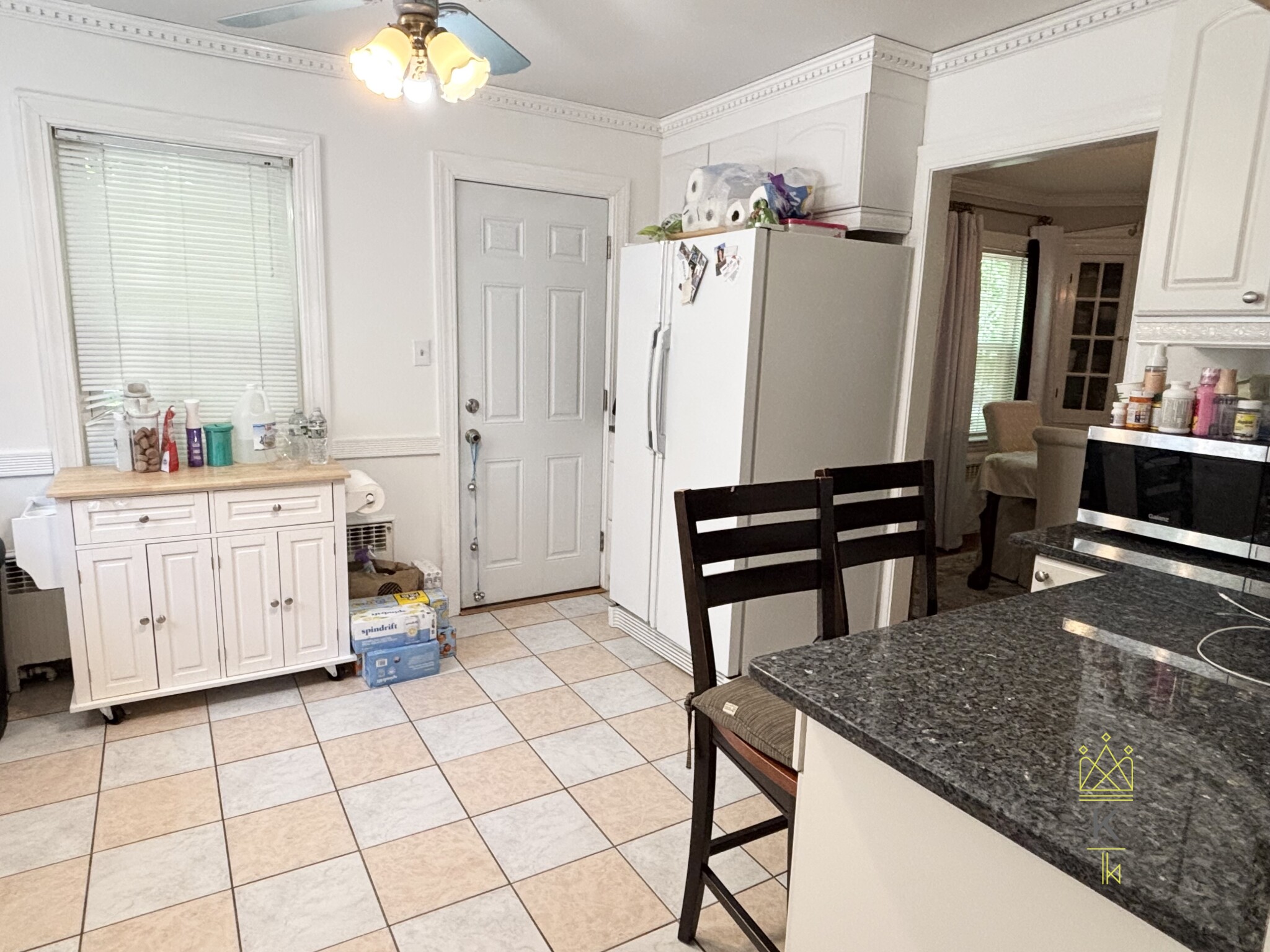 52 Hollywood Rd, West Roxbury