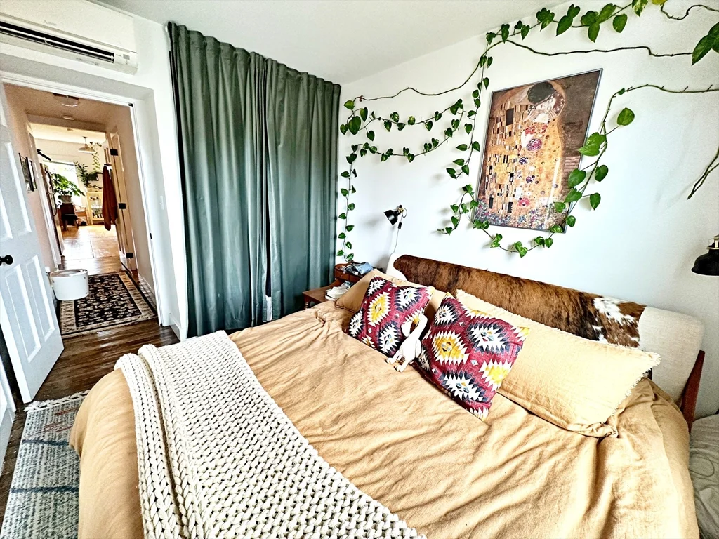 264 Sumner St, East Boston