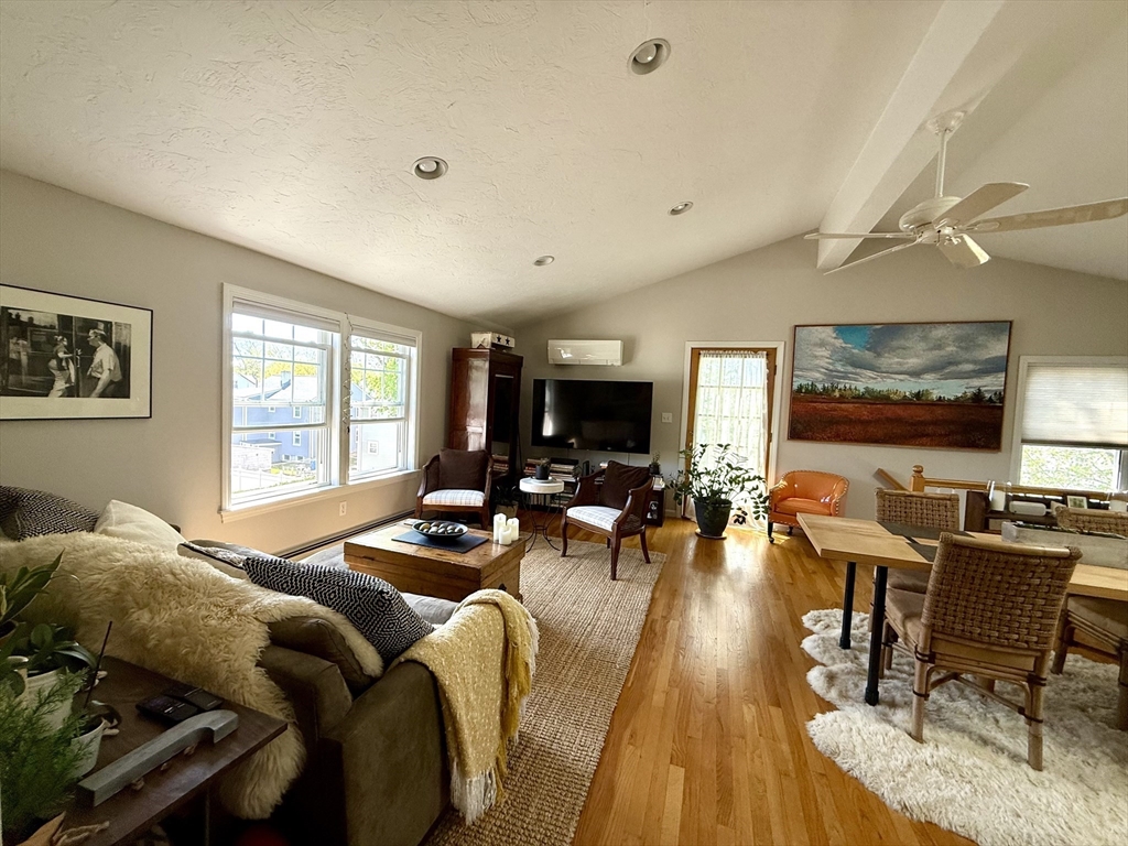 239 Robbins St, South Waltham