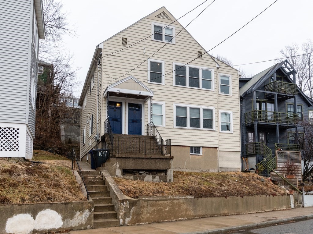 107 Kenrick St, Brighton