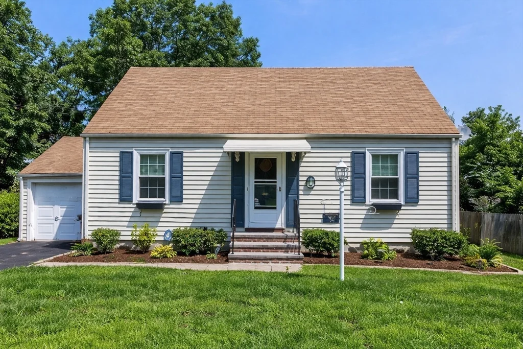 36 Bonad Rd, West Roxbury