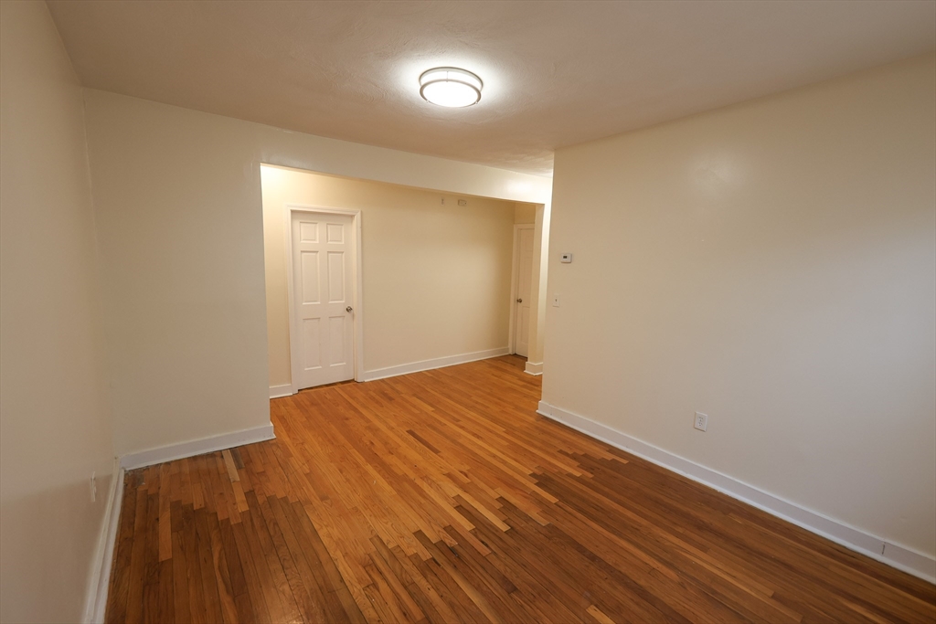 27 Fessenden St, Mattapan