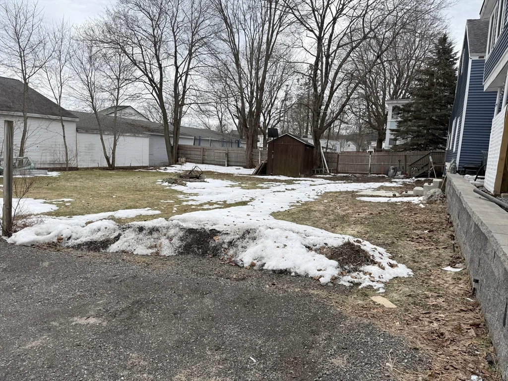 93 Spruce St, Winchendon