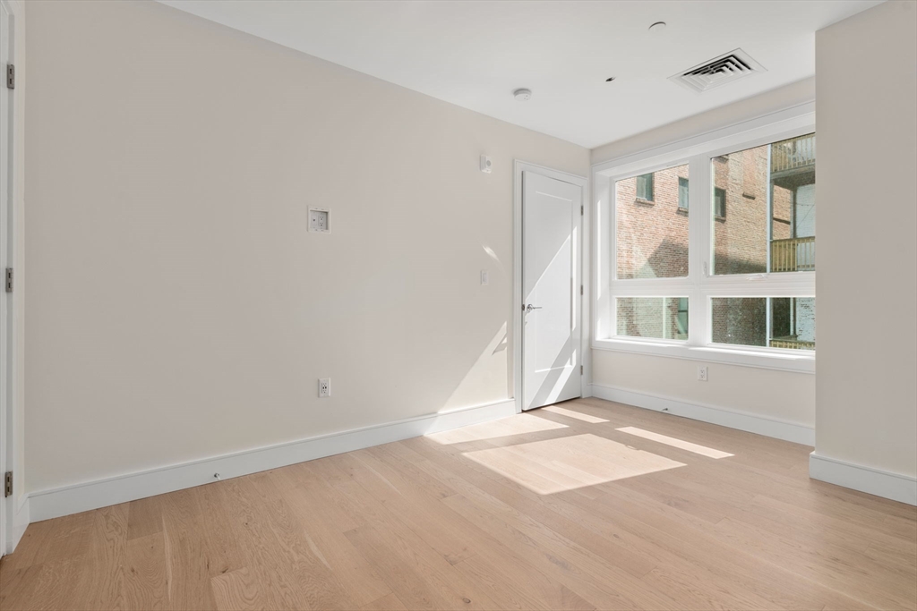 301 Border St, Central Square