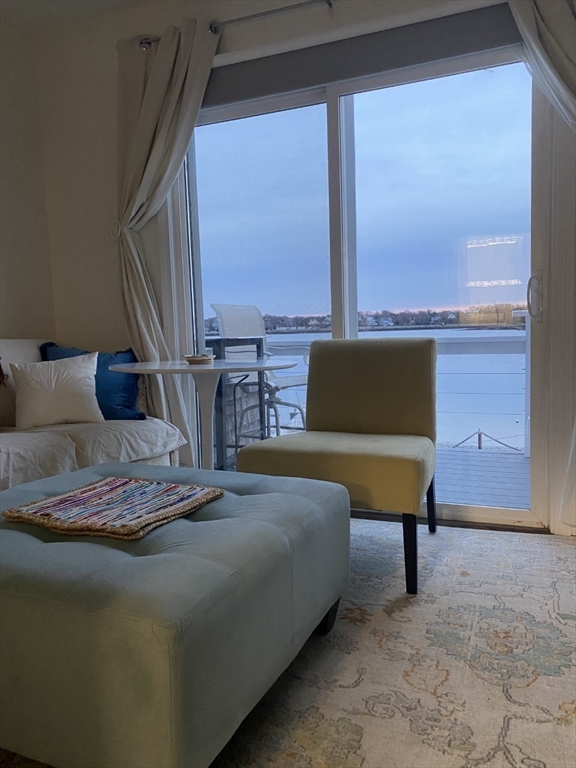 31 Hampton Cir, Hampton Hill