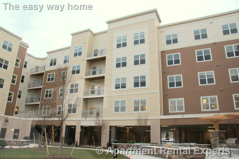 30 Mill St, Arlington Center