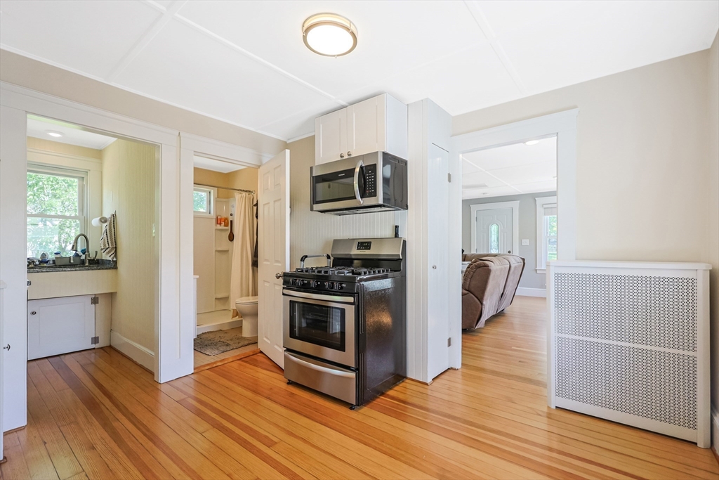 60 Verndale Ave, Attleboro