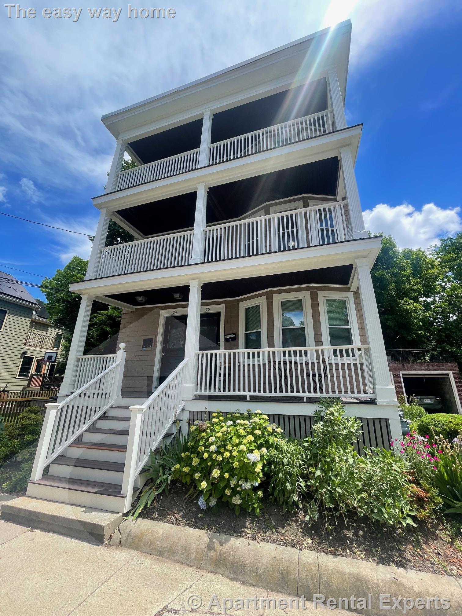 24 Ashland St, Porter Square