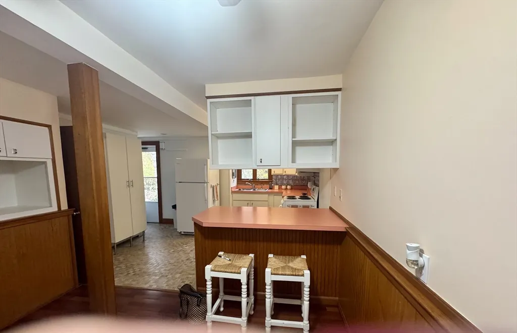 16 Winona Ave, Sconticut Neck