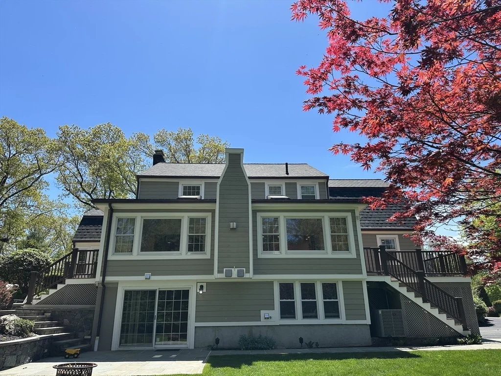 45 Wellesley Rd, Belmont