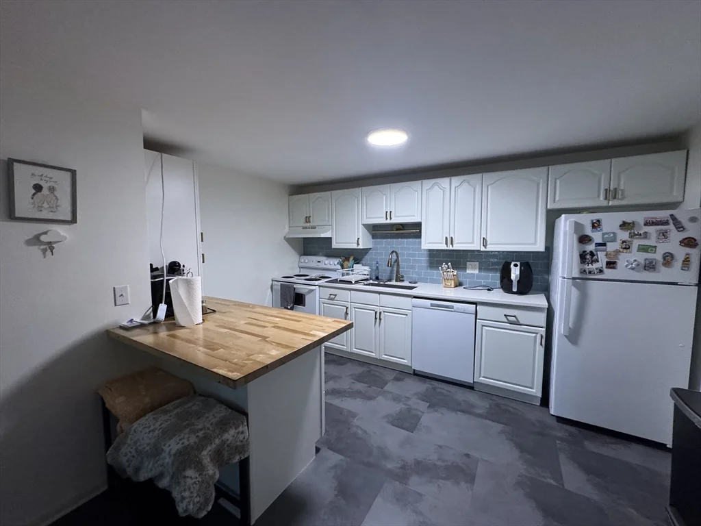96 Richardson Rd, Chelmsford