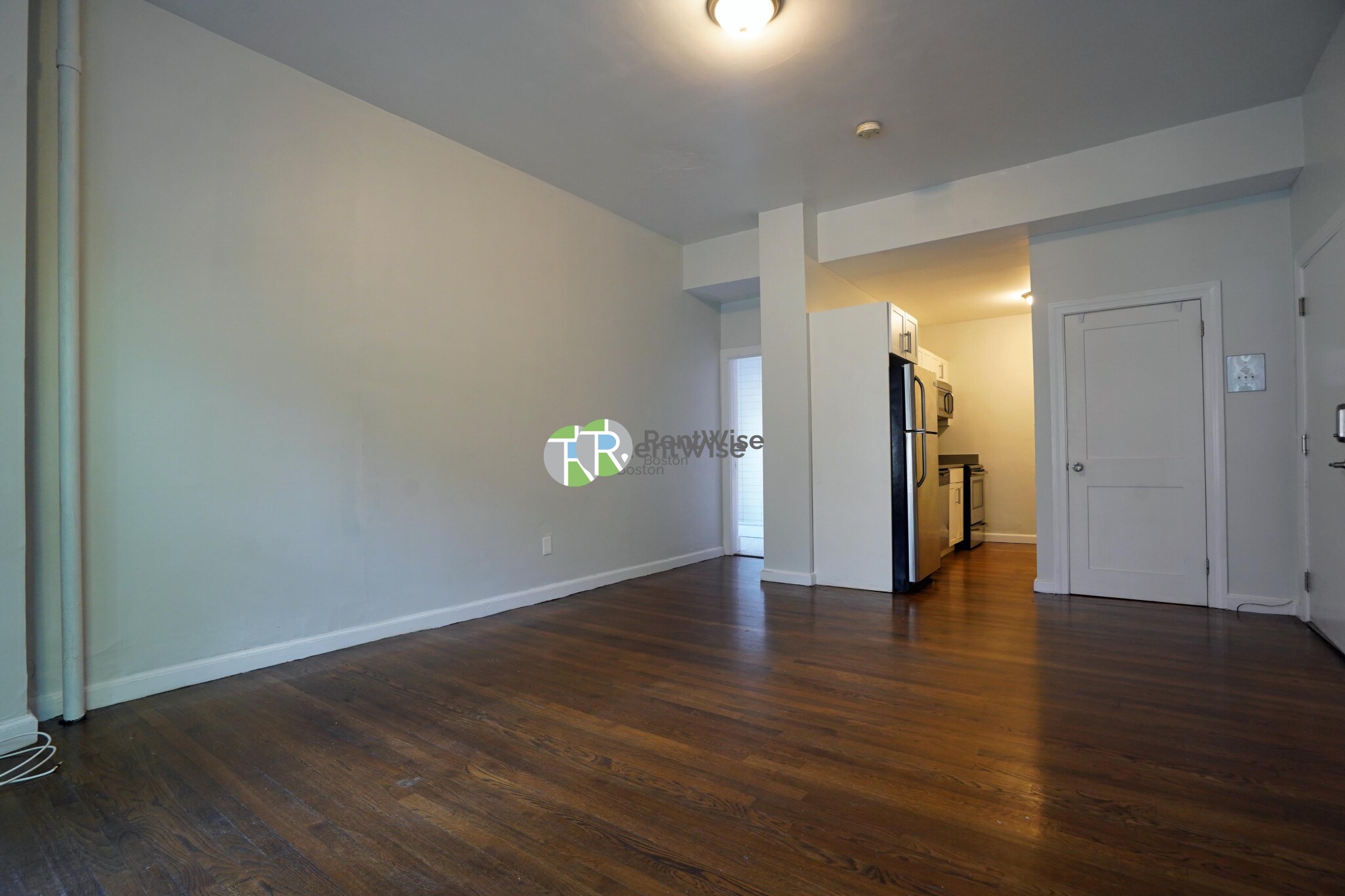 45 Carlton St, Longwood