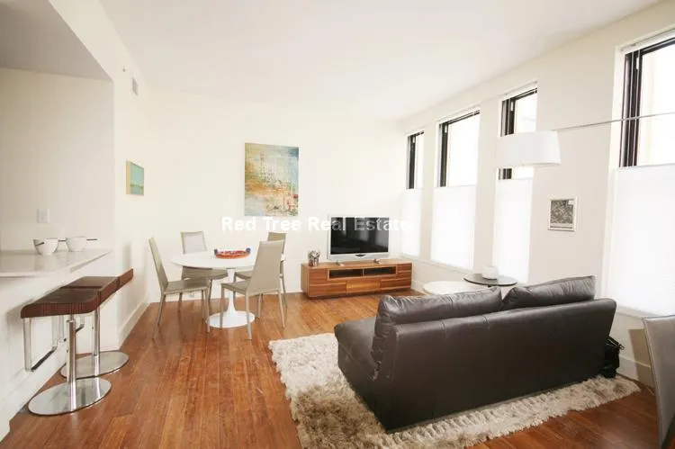 8 Winter St, Downtown