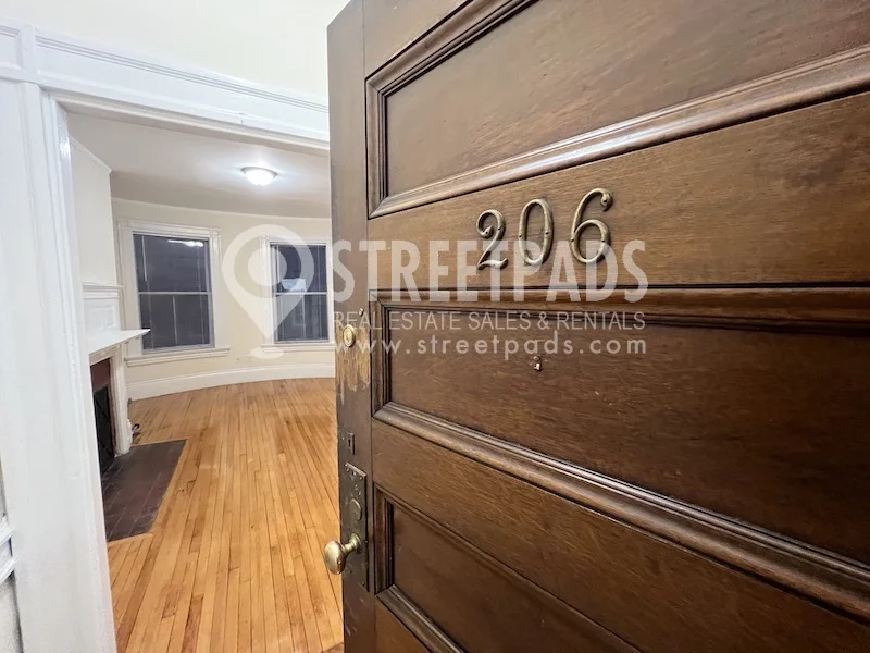 2 Ware St, Mid-Cambridge