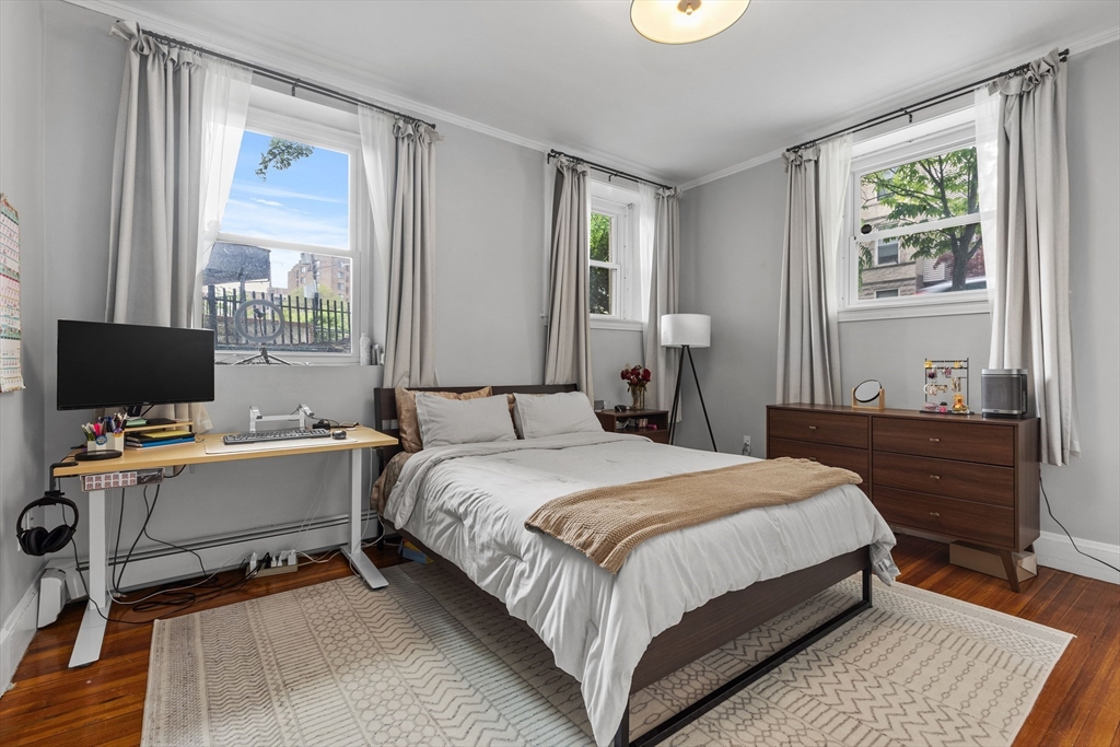 195 Saint Paul St, Brookline