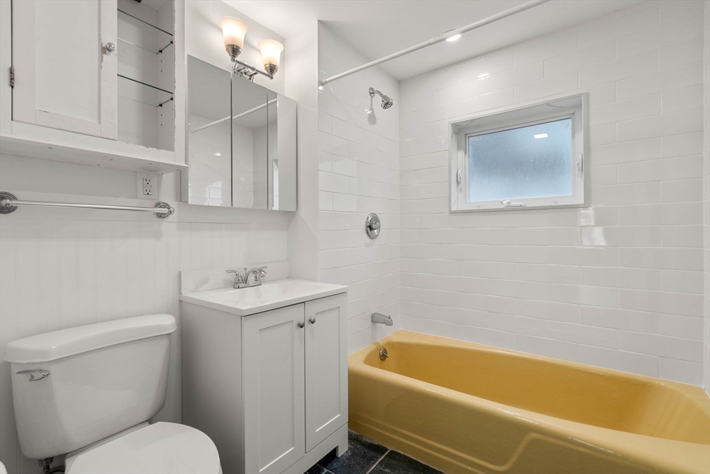 15 Bradbury St, Allston